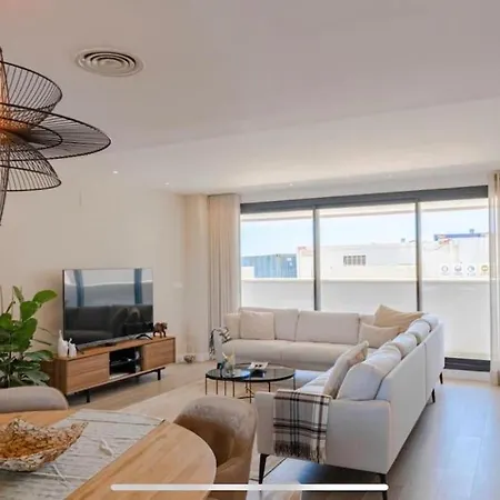 New In - Perfect For Golfers And Families! Appartement *